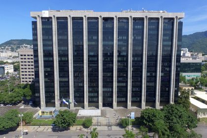 Prefeitura do Rio antecipa pagamento da segunda parcela do 13º salário dos servidores