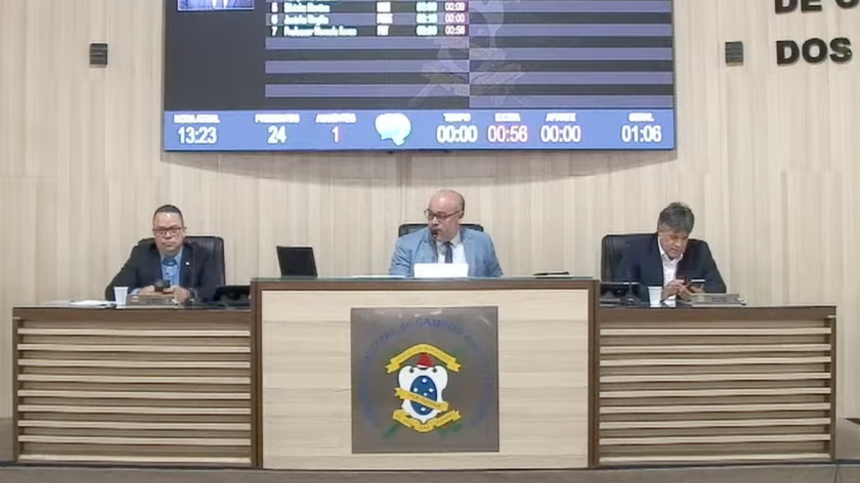 Vereadores de Campos marcaram uma sessão extraordinária durante o recesso para aprovar o parcelamento da dívida com a previdência municipal.