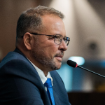 Delaroli assumiu o comando da Alerj, após a prisão de Bacellar e convocou a CCJ para deliberar se mantém ou não o presidente da casa preso na sede da PF. — Foto: Reprodução/Redes