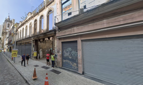 Leilão de 12 imóveis do Reviver Centro Patrimônio acontece nesta sexta (12); lances mínimos vão até R$ 3,7 milhões 48 Imóveis na Rua do Teatro são leiloados nessa primeira etapa do Reviver Centro Patrimônio