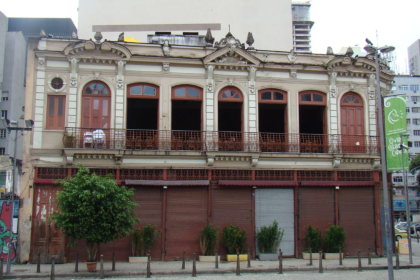 Dois lotes do Reviver Centro são vendidos em leilão por lances de R$ 2 milhões