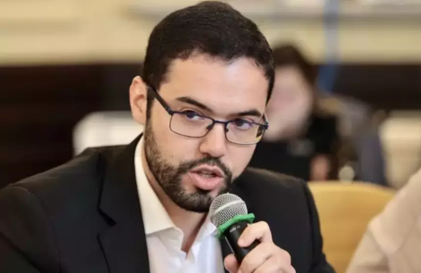 Com a saída de Pedro Duarte, o Novo perdeu parte dos dirigentes da legenda, que renunciaram aos cargos.