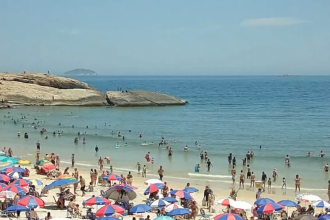 Com praias lotadas, PM reforça policiamento nas orlas da Zona Sul do Rio