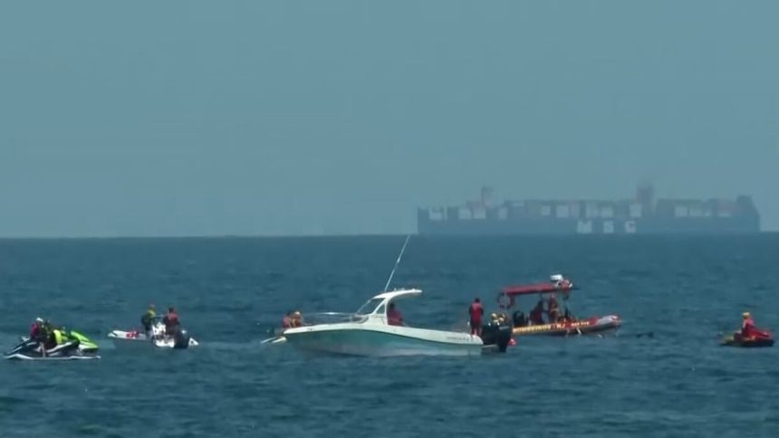 Corpo do piloto do avião foi encontrado pelos Bombeiros, que seguem em buscas pela aeronave.