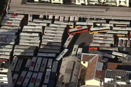 Greve de rodoviários das viações Vila Isabel e Real paralisa mais de 20 linhas no Rio