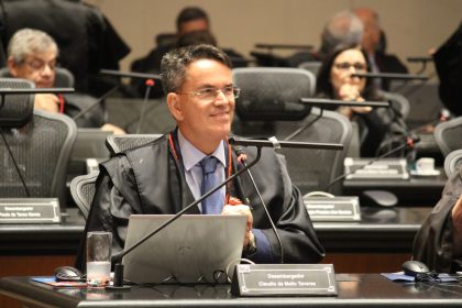 Desembargador Claudio de Mello Tavares é o novo presidente do TRE-RJ