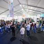 A Feira Literária de Saquarema, que recebeu mais de 130 mil visitantes no fim de novembro, é uma das iniciativas da cidade para atrair turistas e gerar empregos.
