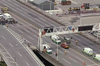 Pedestre acessou Ponte Rio-Niterói de forma indevida