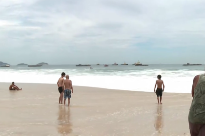 Adolescente desapareceu na altura do Posto 2 da praia de Copacabana