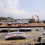 Vistoria das balsas do réveillon de Copacabana