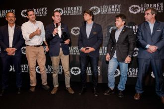 O prefeito Eduardo Paes e os coleguinhas do PSD: ordem unida para votar pela manutenção da prisão de Bacellar; resta saber quem vai seguir o "conselho"