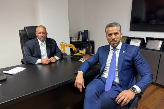 O presidente interino da Assembleia, Guilherme Delaroli, e o líder do governo, Rodrigo Amorim, bateram o martelo sobre a pauta da Alerj neste fim de ano: vetos, orçamento, as contas de Cláudio Castro e, claro, medalhas