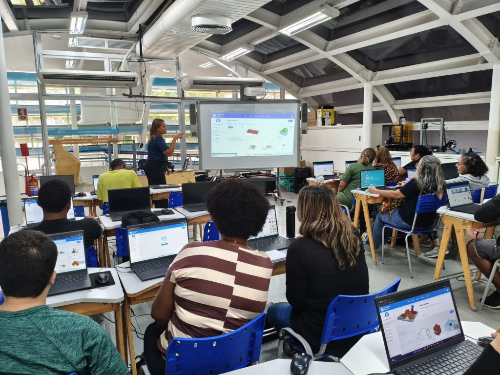 Naves do Conhecimento oferecem cursos gratuitos em tecnologia, games e empreendedorismo no Rio