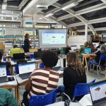 O programa Nave Decola inclui desde cursos de informática básica e inclusão digital até treinamentos em programação, robótica, criação de games, design, fotografia, educação financeira e empreendedorismo.