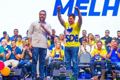 Luciano Vieira com o governador Cláudio Castro, no dia da filiação ao PSDB: o TSE oficializou o neotucano como presidente do partido no Rio