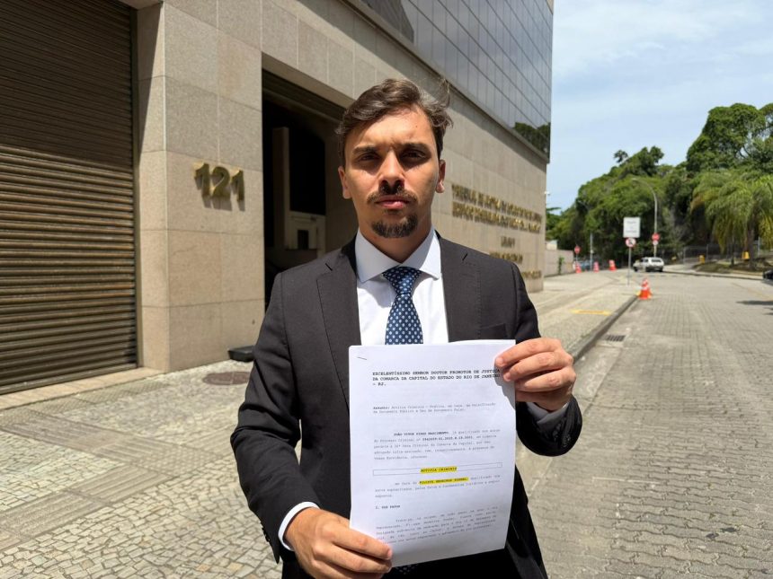 Secretário de Paes denuncia deputado Filippe Poubel ao MP e o acusa de falsificação de atestado