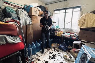 Prefeitura resgata 17 cães em condições de maus-tratos em Senador Camará; tutora é presa em flagrante