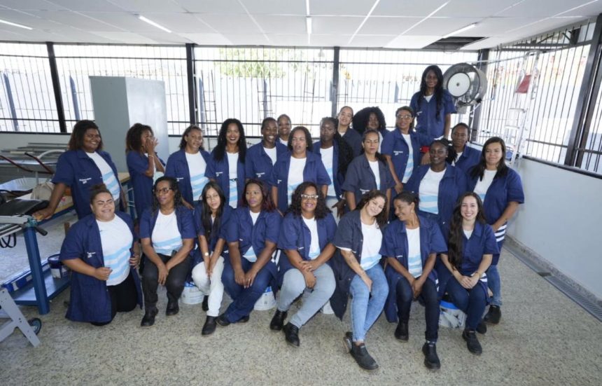 Mulheres carpinteiras e pedreiras vão trabalhar nas obras da nova Serra das Araras