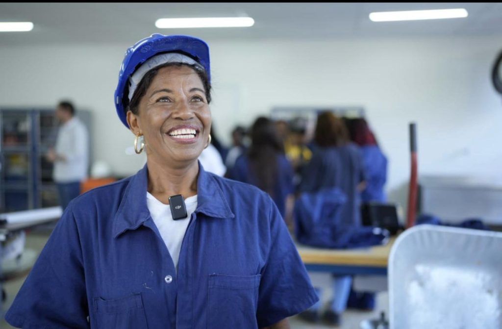 Mulheres carpinteiras e pedreiras vão trabalhar nas obras da nova Serra das Araras 63 WhatsApp Image 2025 12 17 at 18.42.01