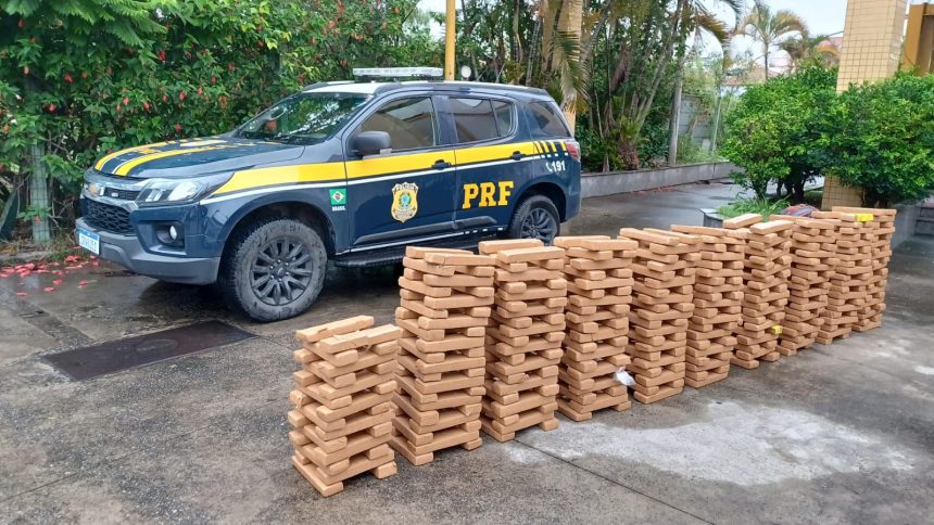 Droga foi apreendida na Dutra na altura de Itatiaia