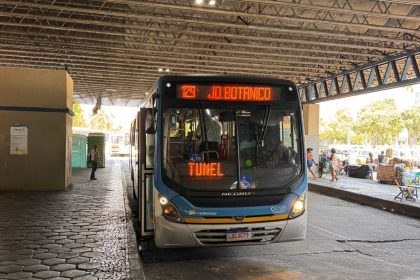 Veículo da LECD 129, uma das três novas linhas de ônibus do Rio