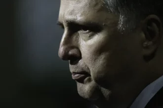 Garotinho presta depoimento em oitiva marcada para 14h