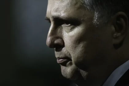 Garotinho presta depoimento em oitiva marcada para 14h