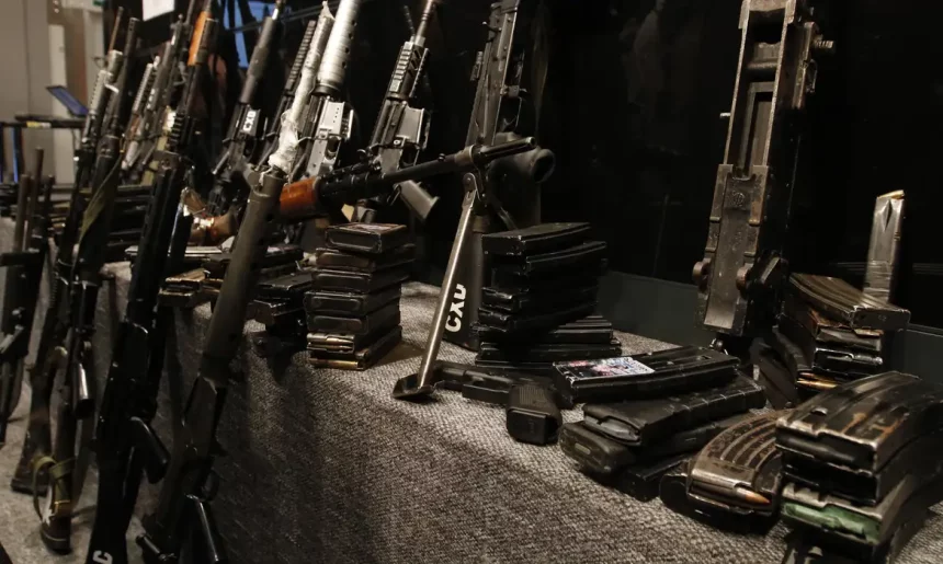 armas fuzis apreensoes