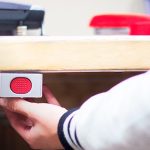 Dispositivo instalado em unidades de saúde vai acionar polícia e circuito interno de segurança