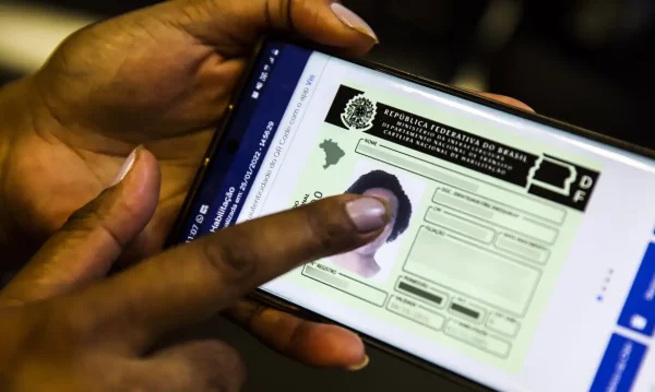 Autoescolas poderão aplicar prova teórica e coletar biometria para CNH se projeto aprovado na Alerj virar lei