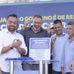 Castro, Canella e Douglas Ruas assinam o início da obra de duplicação do viaduto da Dutra que liga Belford Roxo a Mesquita.