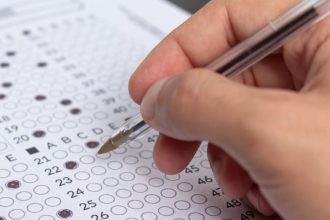 O concurso prevê o preenchimento de 70 cargos vagos em toda a carreira, sendo 12 vagas destinadas à classe inicial.