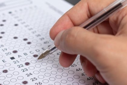 O concurso prevê o preenchimento de 70 cargos vagos em toda a carreira, sendo 12 vagas destinadas à classe inicial.