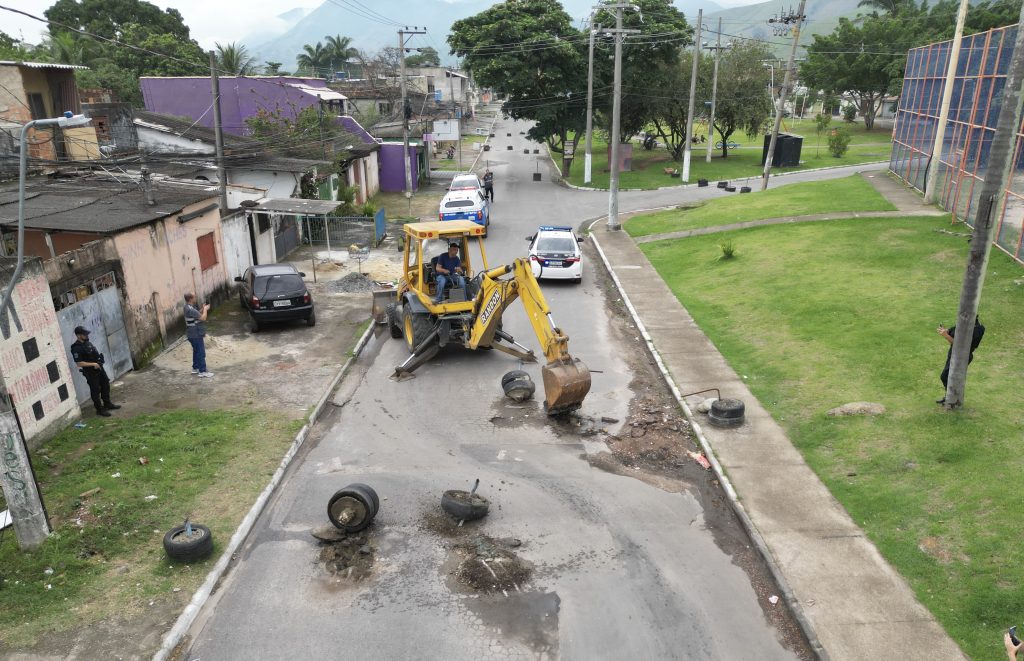 Operação Barricada Zero completa um mês e retira mais de 6,5 mil toneladas de bloqueios no estado 62 dji fly 20251124 101842 684 1763991540961 photo