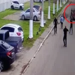 O policial penal Marcos José deixou a unidade em seu veículo após tomar conhecimento de que seria submetido a uma revista com scanner corporal. Na saída, ele acabou atingindo um superior que tentava impedir sua fuga.