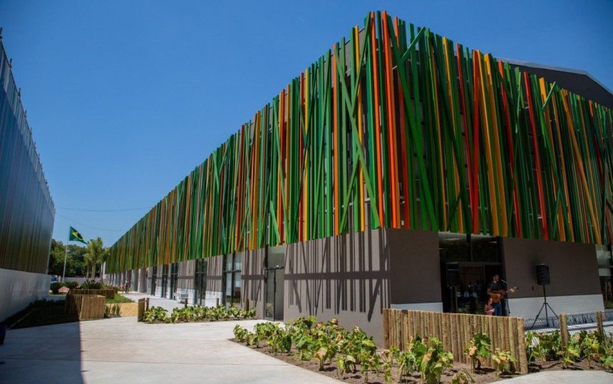 Fundo de investimentos comprou imóvel de escola e terreno ao lado na Av. José Silva de Azevedo Neto