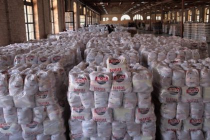 Cestas básicas na sede da Ação da Cidadania: Natal sem Fome, 32 anos de uma fundamental tradição natalina num país ainda com milhões em insegurança alimentar