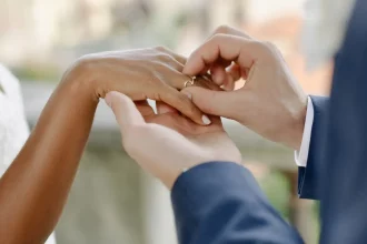 Casamentos entram em queda enquanto divórcios crescem no Rio, aponta IBGE