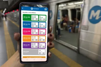 A partir desta segunda (22), passaporte passa a ser vendido apenas pelo site e app do MetrôRio