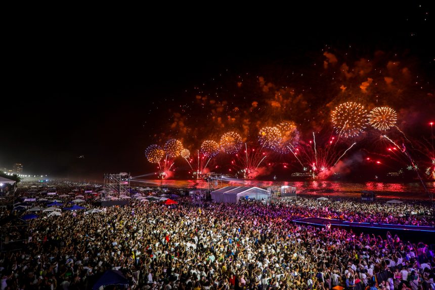 Réveillon 2026: Só em Copacabana, prefeitura espera receber cerca de 2,5 milhões de pessoas