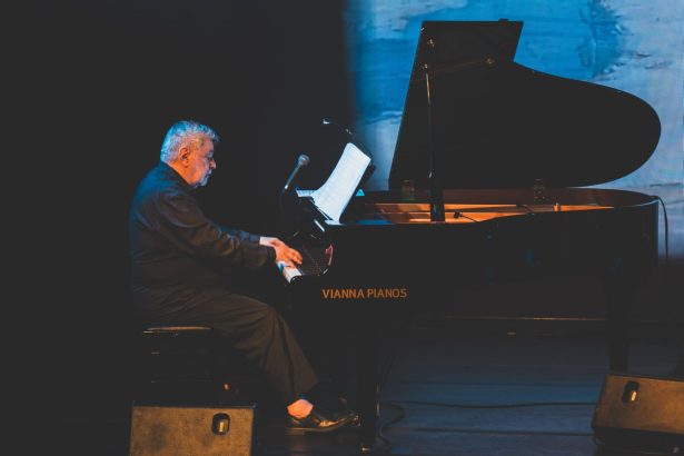 Show em Maricá acontece no dia em que Wagner Tiso completa 80 anos e marca primeira apresentação do artista após a morte de Lô Borges