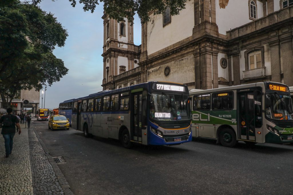 Em estado de greve: rodoviários do Rio rejeitam proposta de reajuste salarial e ameaçam paralisação geral