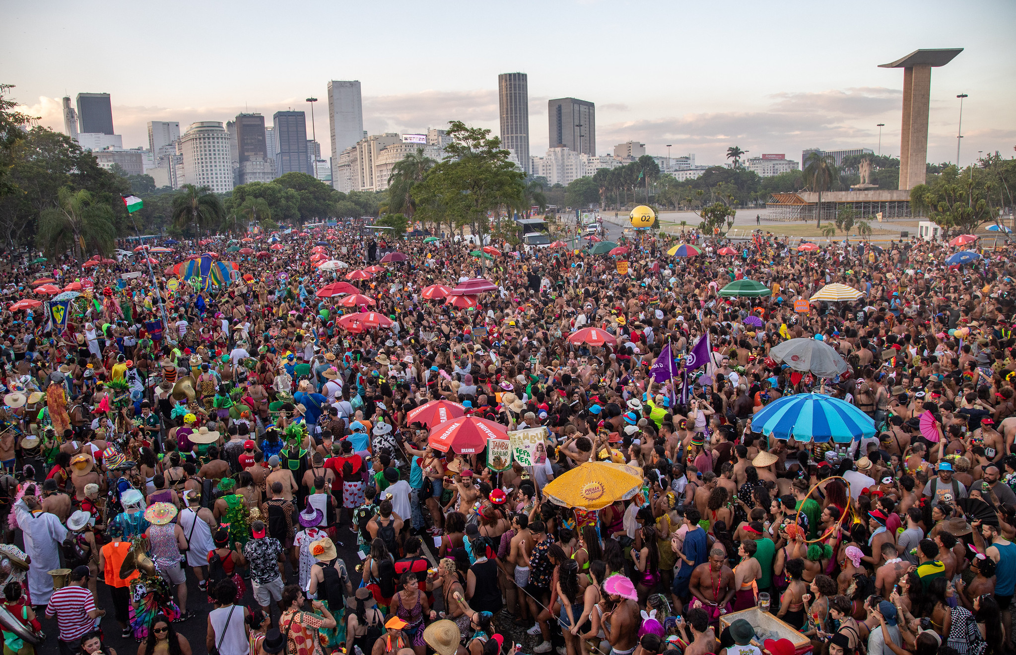 Carnval de rua do Rio terá 462 desfiles de blocos e deve atrair 6 milhões de pessoas