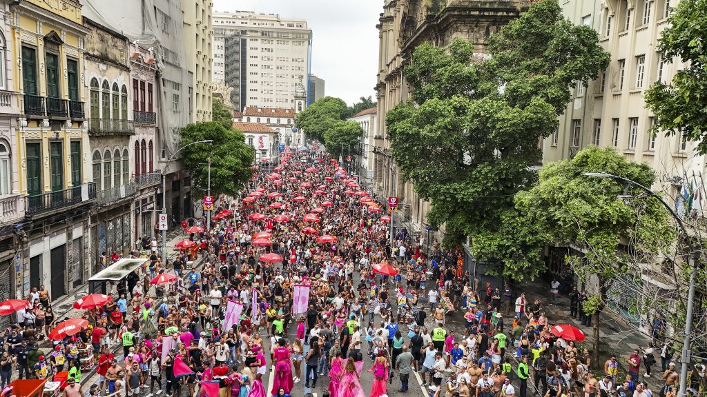 Público em megabloco do Rio