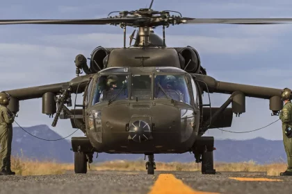 Cláudio Castro autoriza compra de helicóptero militar americano por mais de R$ 70 milhões