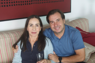 Mariangeles Maia e filho, ex-presidente da Câmara dos Deputados Rodrigo Maia