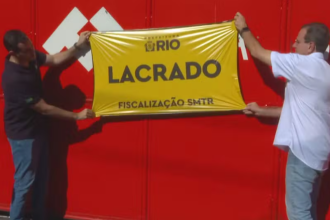 Paes e Cavaliere lacram garagem de ônibus das viações Real e Vila Isabel