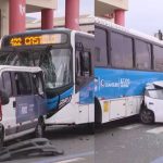 Cinco pessoas ficaram feridas; trânsito ficou congestionado ao longo da manhã