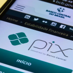 Falha para efetuar Pix começou por volta das 14h40 e já gerou mais de 6 mil reclamações.