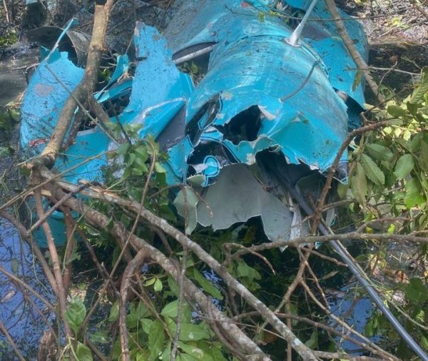 Queda de helicóptero em Guaratiba deixou três pessoas mortas na manhã deste sábado